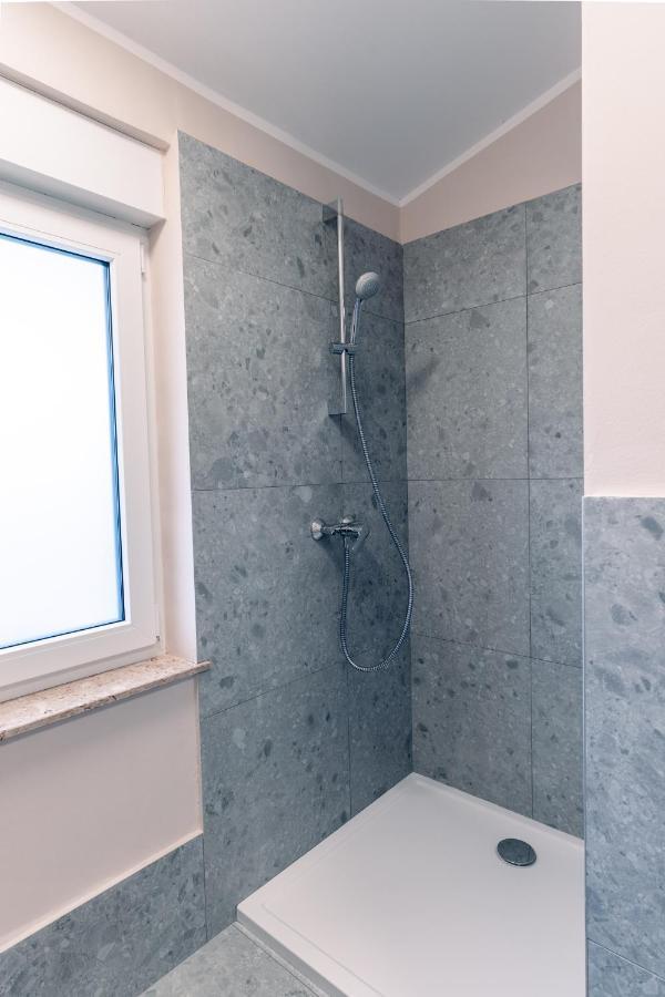 Vila Valentina Ljubljana Luaran gambar