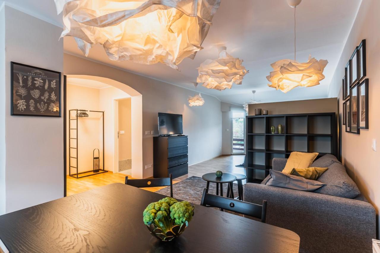 Vila Valentina Ljubljana Luaran gambar