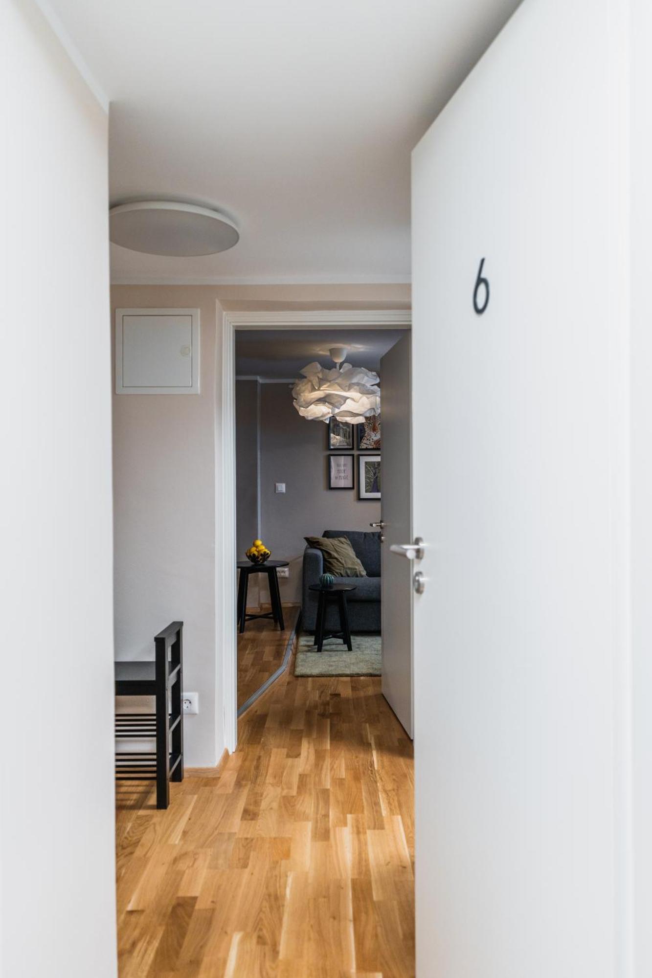 Vila Valentina Ljubljana Bilik gambar